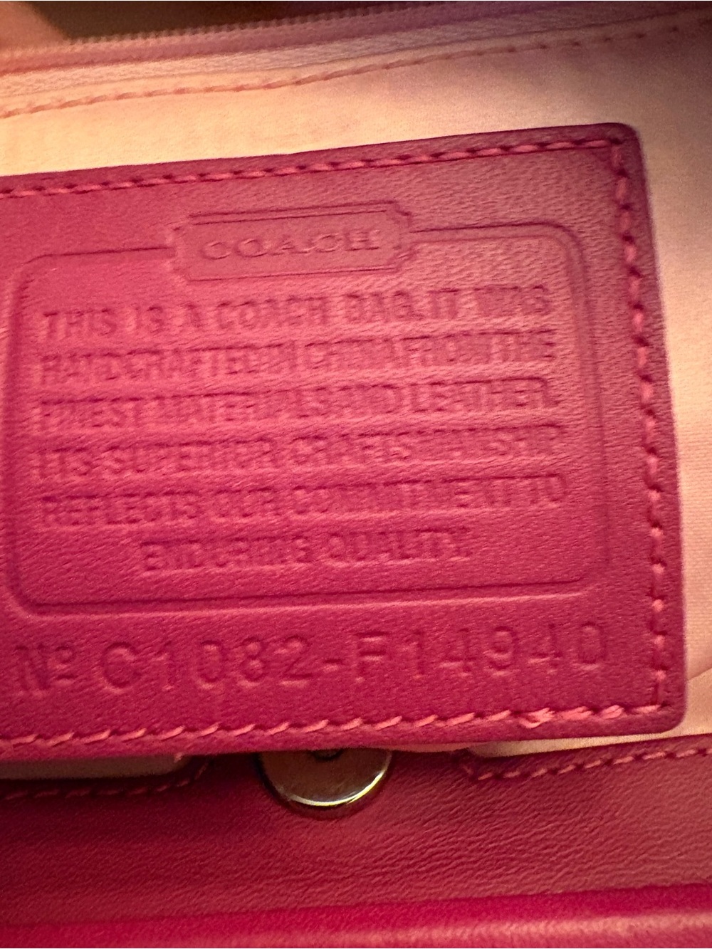 Coach Signature Laura Carryall in Magenta/Hot Pink. 14940 - Picture 4 of 16